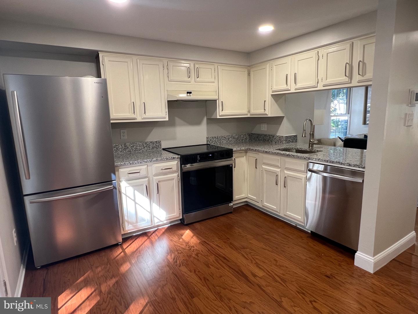 11900 FIELDTHORN CT, RESTON, Virginia 20194, 2 Bedrooms Bedrooms, ,2 BathroomsBathrooms,Residential,For sale,11900 FIELDTHORN CT,VAFX2253822 MLS # VAFX2253822