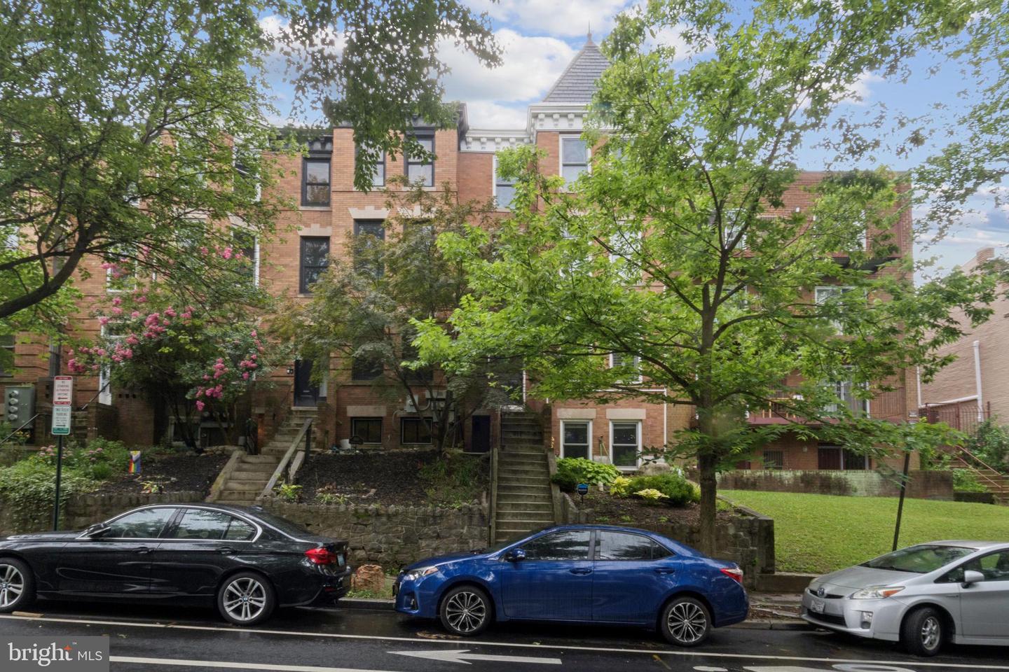 1682 IRVING ST NW #2, WASHINGTON, District Of Columbia 20010, 2 Bedrooms Bedrooms, ,2 BathroomsBathrooms,Residential,For sale,1682 IRVING ST NW #2,DCDC2210892 MLS # DCDC2210892