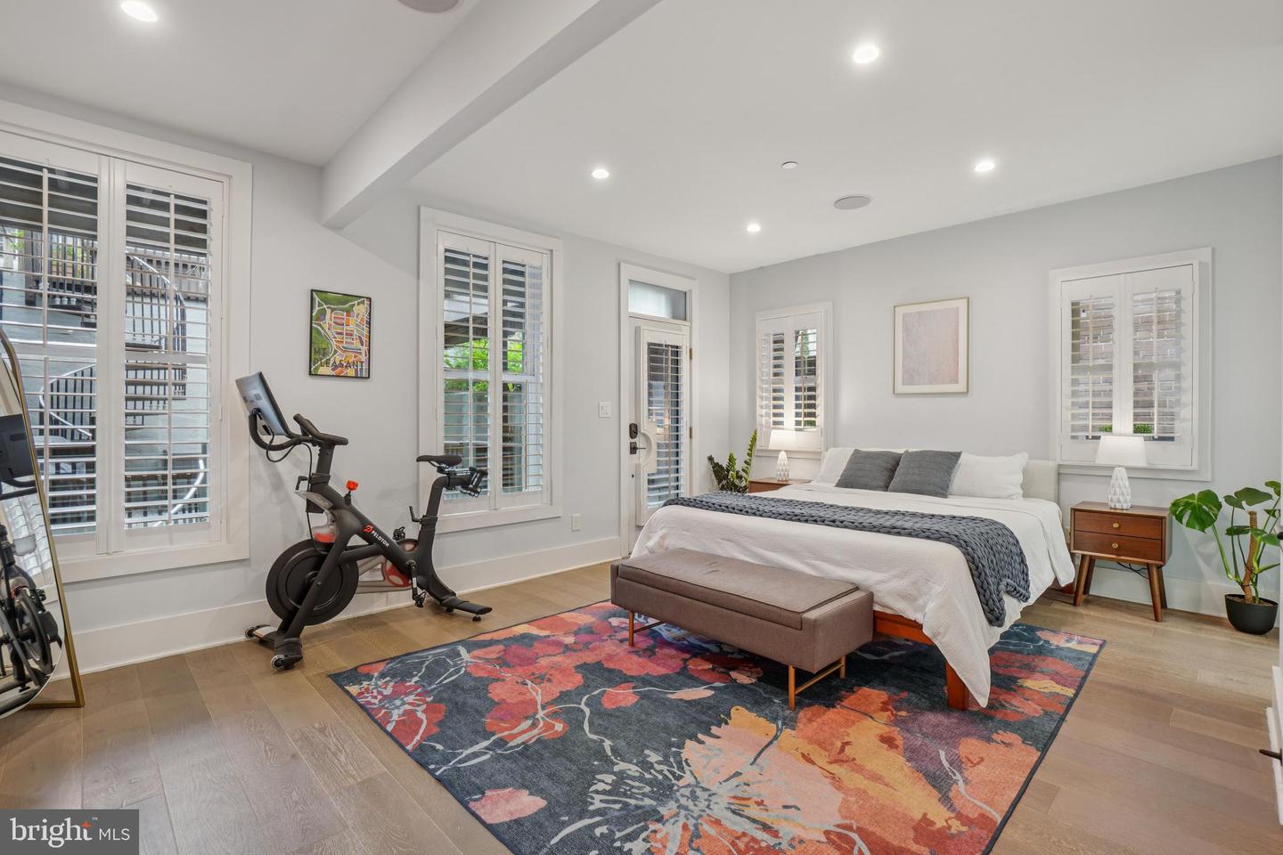 1682 IRVING ST NW #2, WASHINGTON, District Of Columbia 20010, 2 Bedrooms Bedrooms, ,2 BathroomsBathrooms,Residential,For sale,1682 IRVING ST NW #2,DCDC2210892 MLS # DCDC2210892