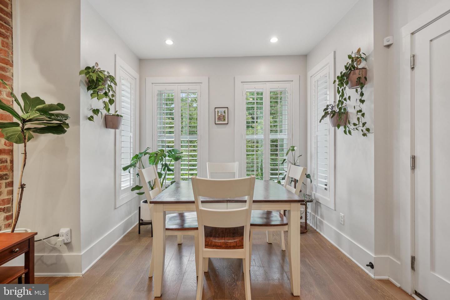 1682 IRVING ST NW #2, WASHINGTON, District Of Columbia 20010, 2 Bedrooms Bedrooms, ,2 BathroomsBathrooms,Residential,For sale,1682 IRVING ST NW #2,DCDC2210892 MLS # DCDC2210892