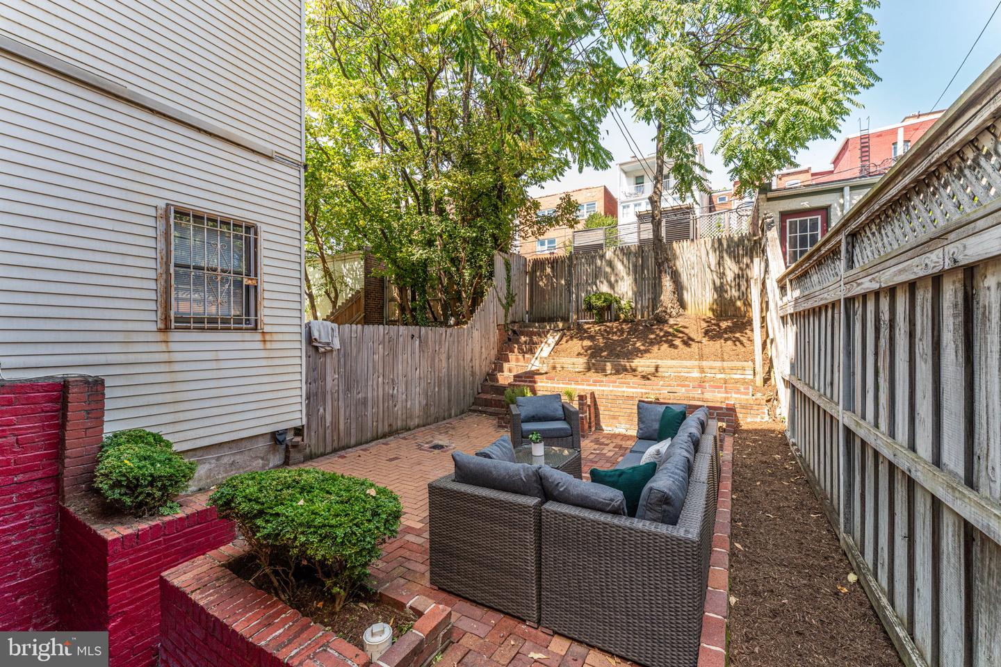 1861 CALIFORNIA ST NW #1, WASHINGTON, District Of Columbia 20009, 2 Bedrooms Bedrooms, ,2 BathroomsBathrooms,Residential,For sale,1861 CALIFORNIA ST NW #1,DCDC2216028 MLS # DCDC2216028
