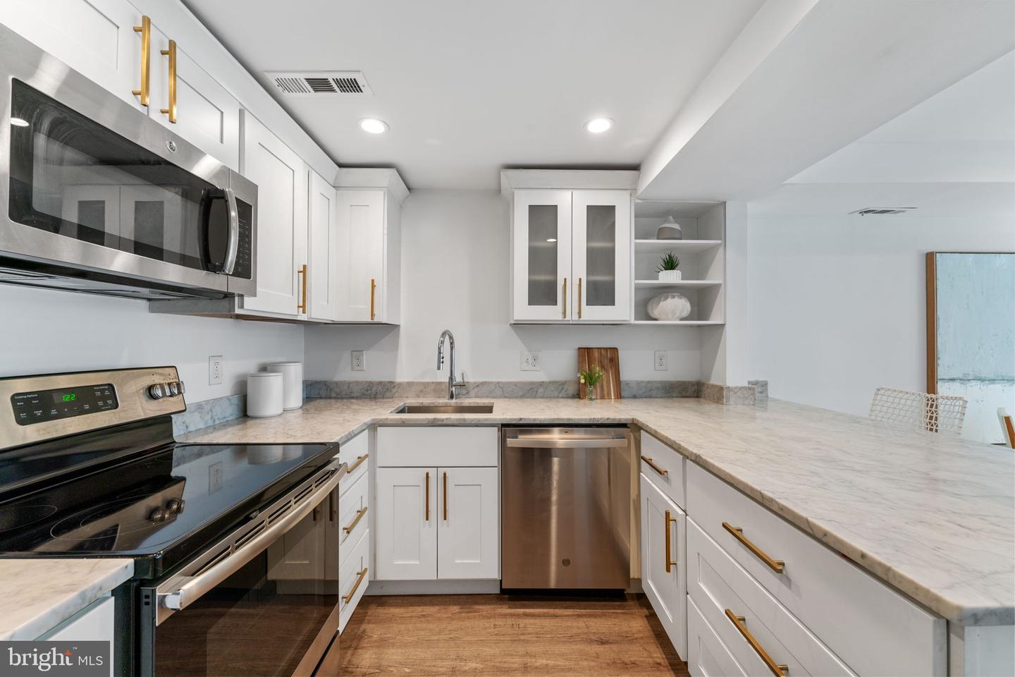 1861 CALIFORNIA ST NW #1, WASHINGTON, District Of Columbia 20009, 2 Bedrooms Bedrooms, ,2 BathroomsBathrooms,Residential,For sale,1861 CALIFORNIA ST NW #1,DCDC2216028 MLS # DCDC2216028