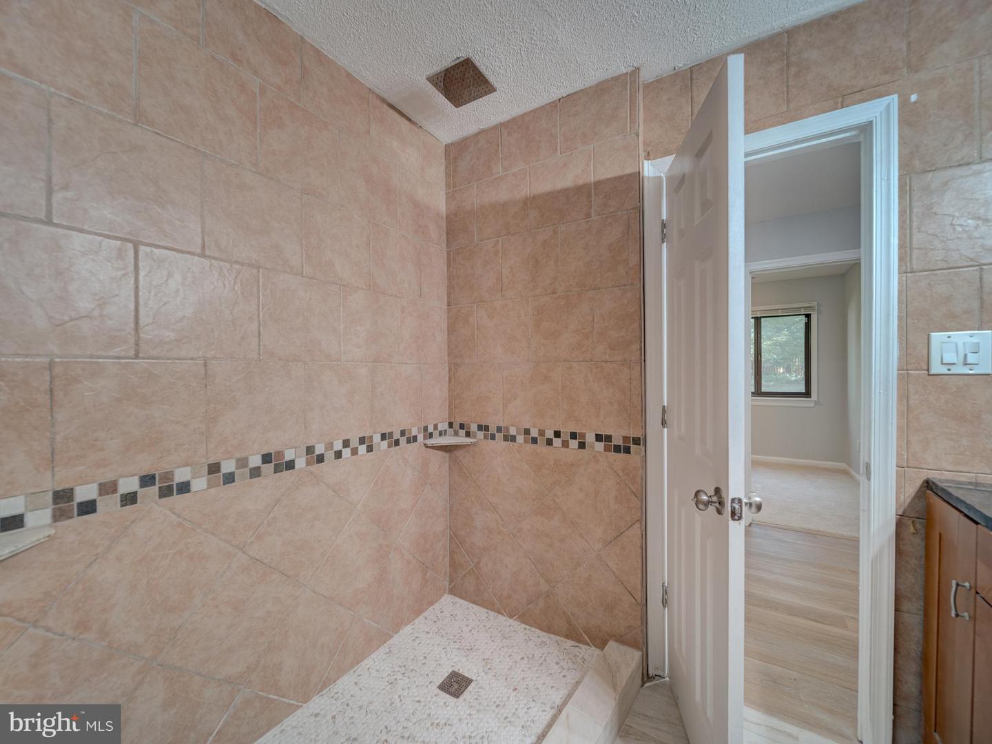 11301 GATESBOROUGH LN, RESTON, Virginia 20191, 4 Bedrooms Bedrooms, ,2 BathroomsBathrooms,Residential,For sale,11301 GATESBOROUGH LN,VAFX2263034 MLS # VAFX2263034