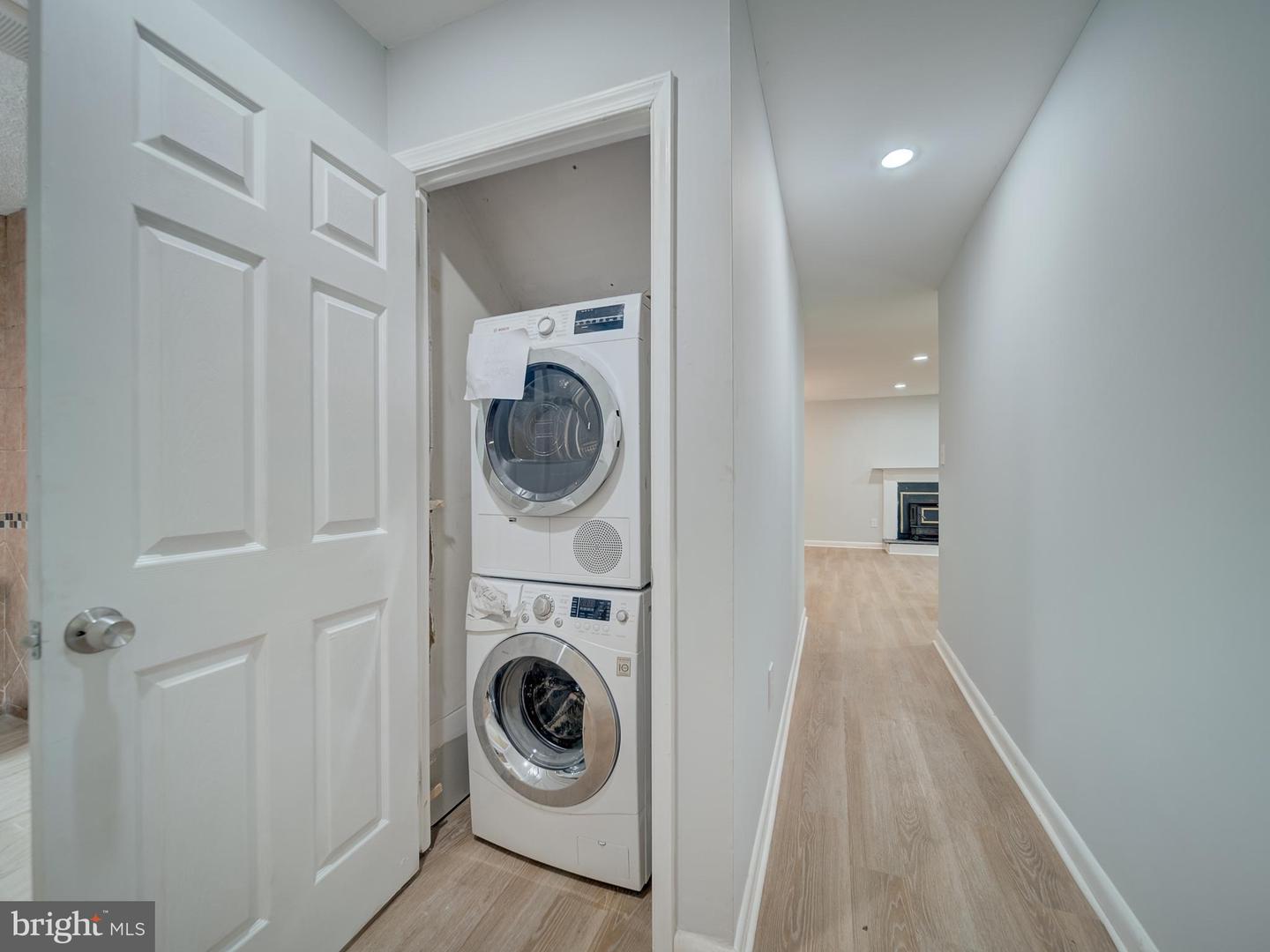 11301 GATESBOROUGH LN, RESTON, Virginia 20191, 4 Bedrooms Bedrooms, ,2 BathroomsBathrooms,Residential,For sale,11301 GATESBOROUGH LN,VAFX2263034 MLS # VAFX2263034