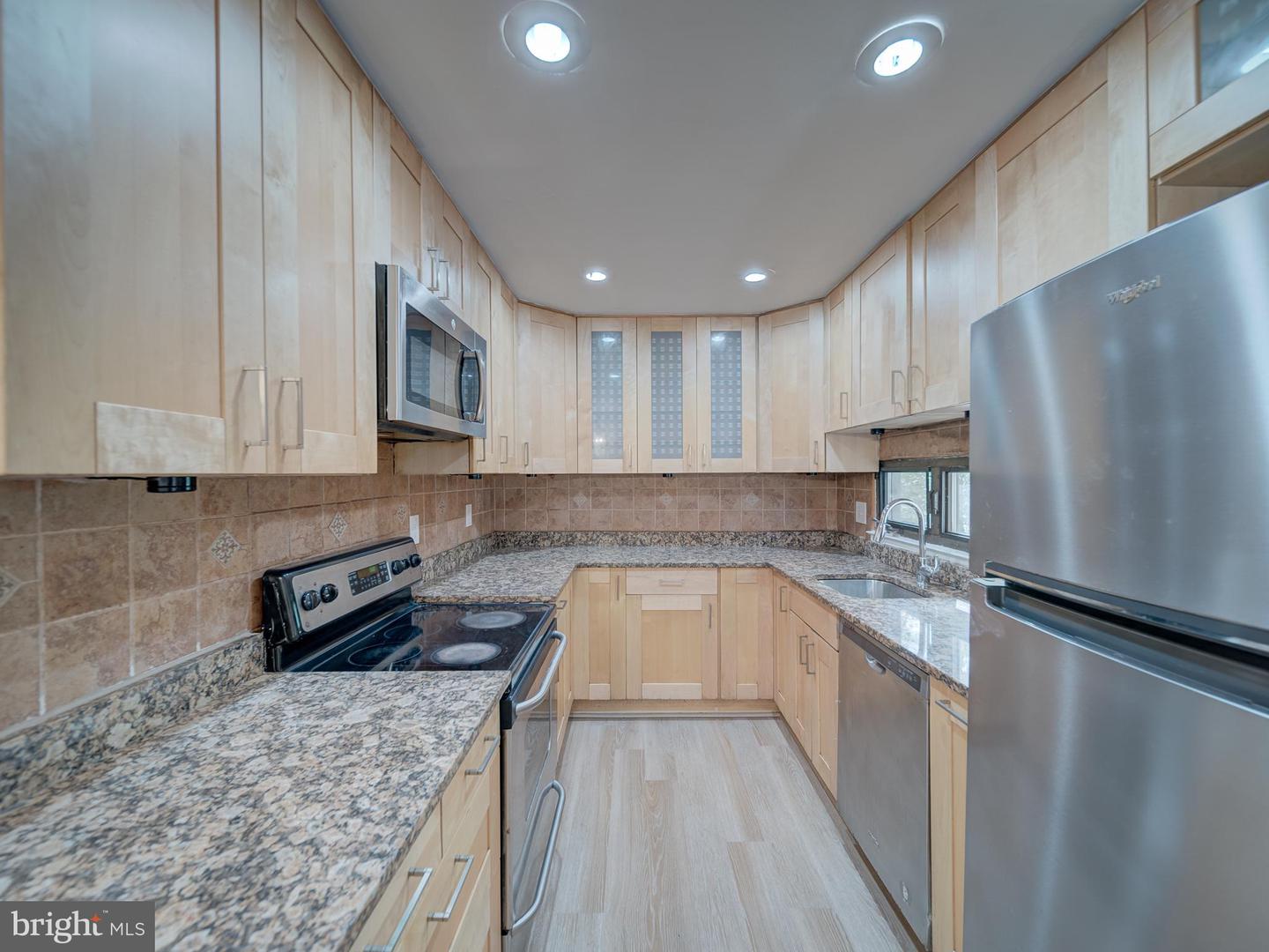 11301 GATESBOROUGH LN, RESTON, Virginia 20191, 4 Bedrooms Bedrooms, ,2 BathroomsBathrooms,Residential,For sale,11301 GATESBOROUGH LN,VAFX2263034 MLS # VAFX2263034