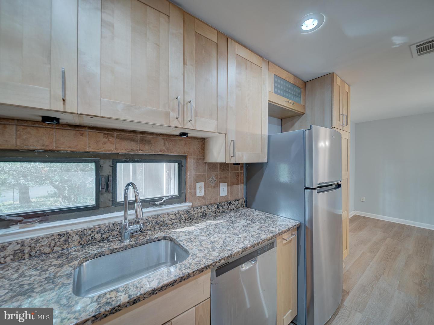 11301 GATESBOROUGH LN, RESTON, Virginia 20191, 4 Bedrooms Bedrooms, ,2 BathroomsBathrooms,Residential,For sale,11301 GATESBOROUGH LN,VAFX2263034 MLS # VAFX2263034