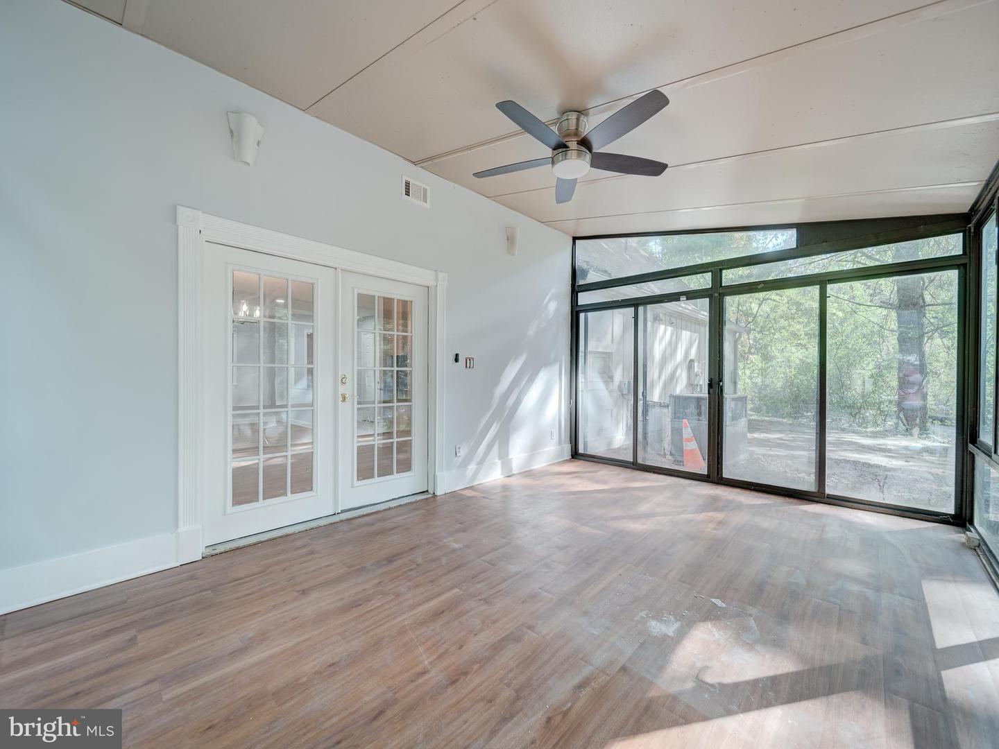 11301 GATESBOROUGH LN, RESTON, Virginia 20191, 4 Bedrooms Bedrooms, ,2 BathroomsBathrooms,Residential,For sale,11301 GATESBOROUGH LN,VAFX2263034 MLS # VAFX2263034