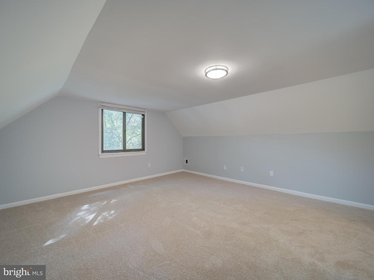11301 GATESBOROUGH LN, RESTON, Virginia 20191, 4 Bedrooms Bedrooms, ,2 BathroomsBathrooms,Residential,For sale,11301 GATESBOROUGH LN,VAFX2263034 MLS # VAFX2263034