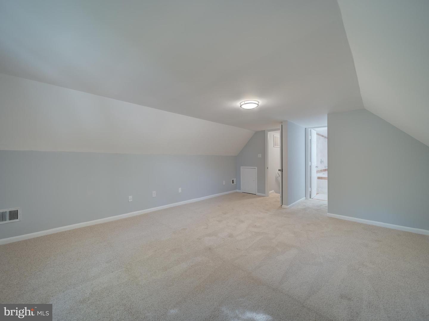 11301 GATESBOROUGH LN, RESTON, Virginia 20191, 4 Bedrooms Bedrooms, ,2 BathroomsBathrooms,Residential,For sale,11301 GATESBOROUGH LN,VAFX2263034 MLS # VAFX2263034