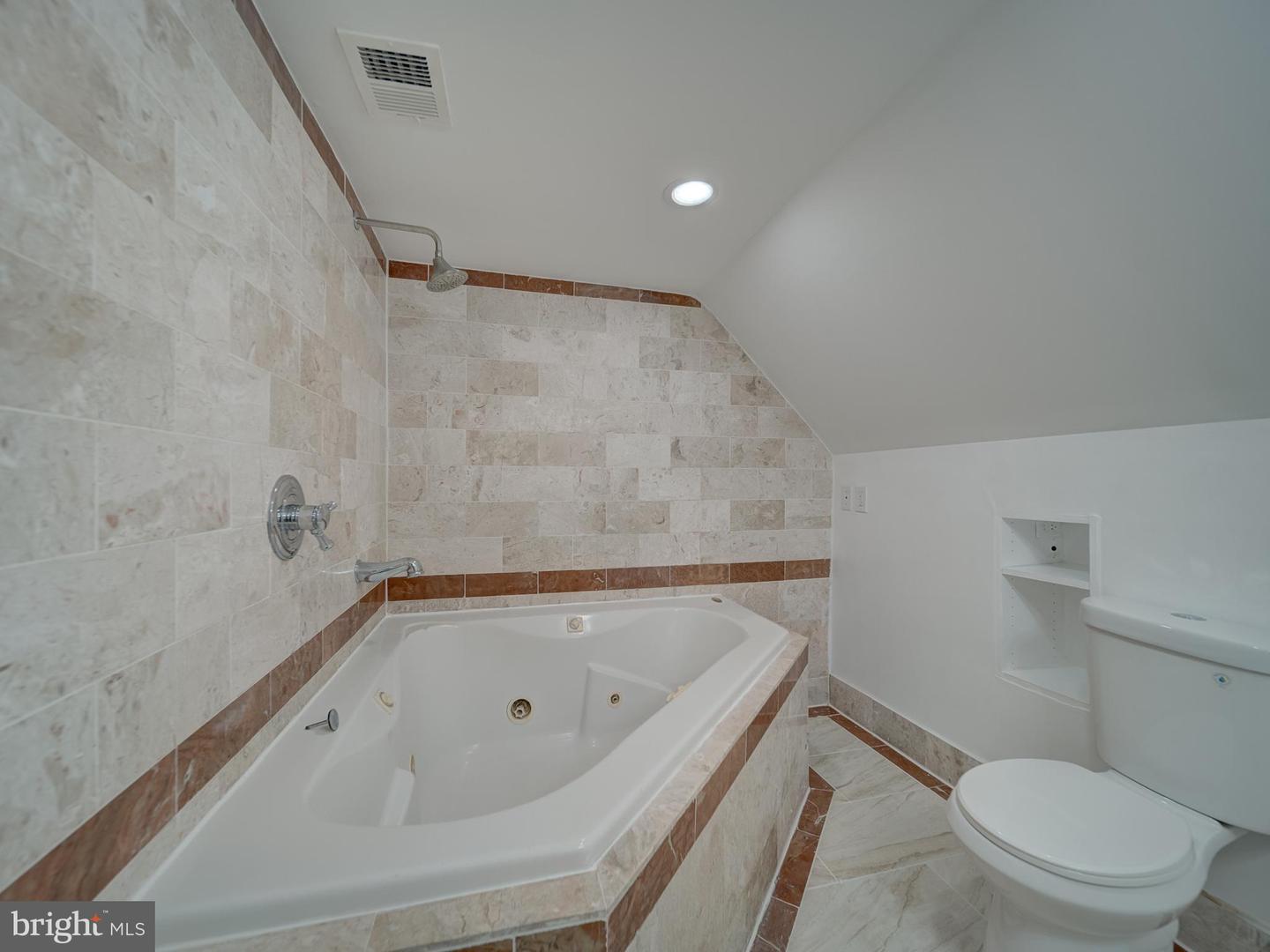 11301 GATESBOROUGH LN, RESTON, Virginia 20191, 4 Bedrooms Bedrooms, ,2 BathroomsBathrooms,Residential,For sale,11301 GATESBOROUGH LN,VAFX2263034 MLS # VAFX2263034