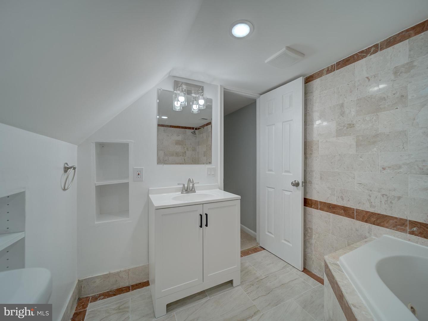 11301 GATESBOROUGH LN, RESTON, Virginia 20191, 4 Bedrooms Bedrooms, ,2 BathroomsBathrooms,Residential,For sale,11301 GATESBOROUGH LN,VAFX2263034 MLS # VAFX2263034
