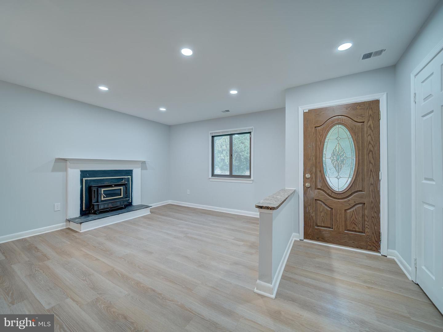 11301 GATESBOROUGH LN, RESTON, Virginia 20191, 4 Bedrooms Bedrooms, ,2 BathroomsBathrooms,Residential,For sale,11301 GATESBOROUGH LN,VAFX2263034 MLS # VAFX2263034