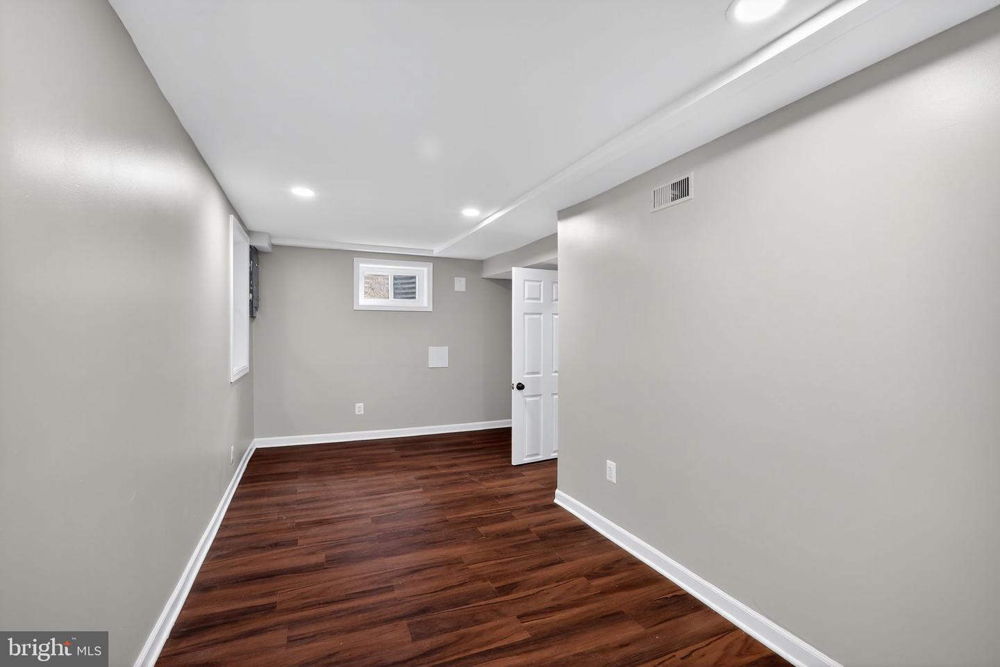 4238 SOUTHERN AVE SE, WASHINGTON, District Of Columbia 20019, 4 Bedrooms Bedrooms, ,2 BathroomsBathrooms,Residential,For sale,4238 SOUTHERN AVE SE,DCDC2217352 MLS # DCDC2217352