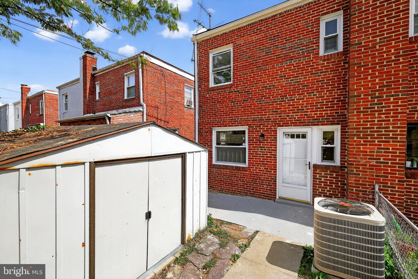 4238 SOUTHERN AVE SE, WASHINGTON, District Of Columbia 20019, 4 Bedrooms Bedrooms, ,2 BathroomsBathrooms,Residential,For sale,4238 SOUTHERN AVE SE,DCDC2217352 MLS # DCDC2217352