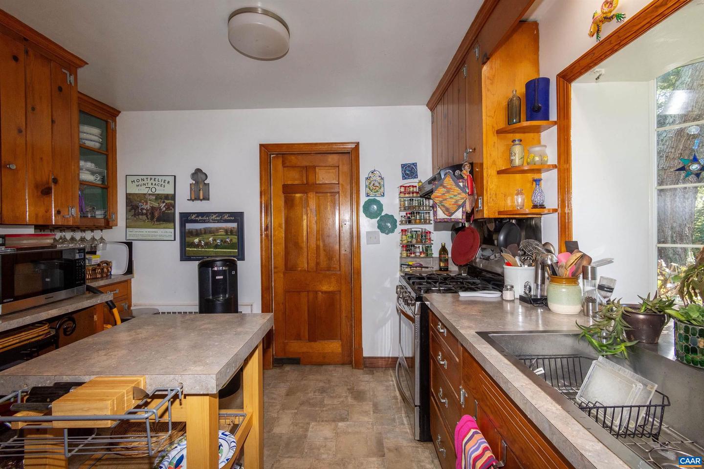 358 MAIN ST E 10 1/2 ST, ORANGE, Virginia 22960, 4 Bedrooms Bedrooms, ,3 BathroomsBathrooms,Residential,For sale,358 MAIN ST E 10 1/2 ST,668385 MLS # 668385