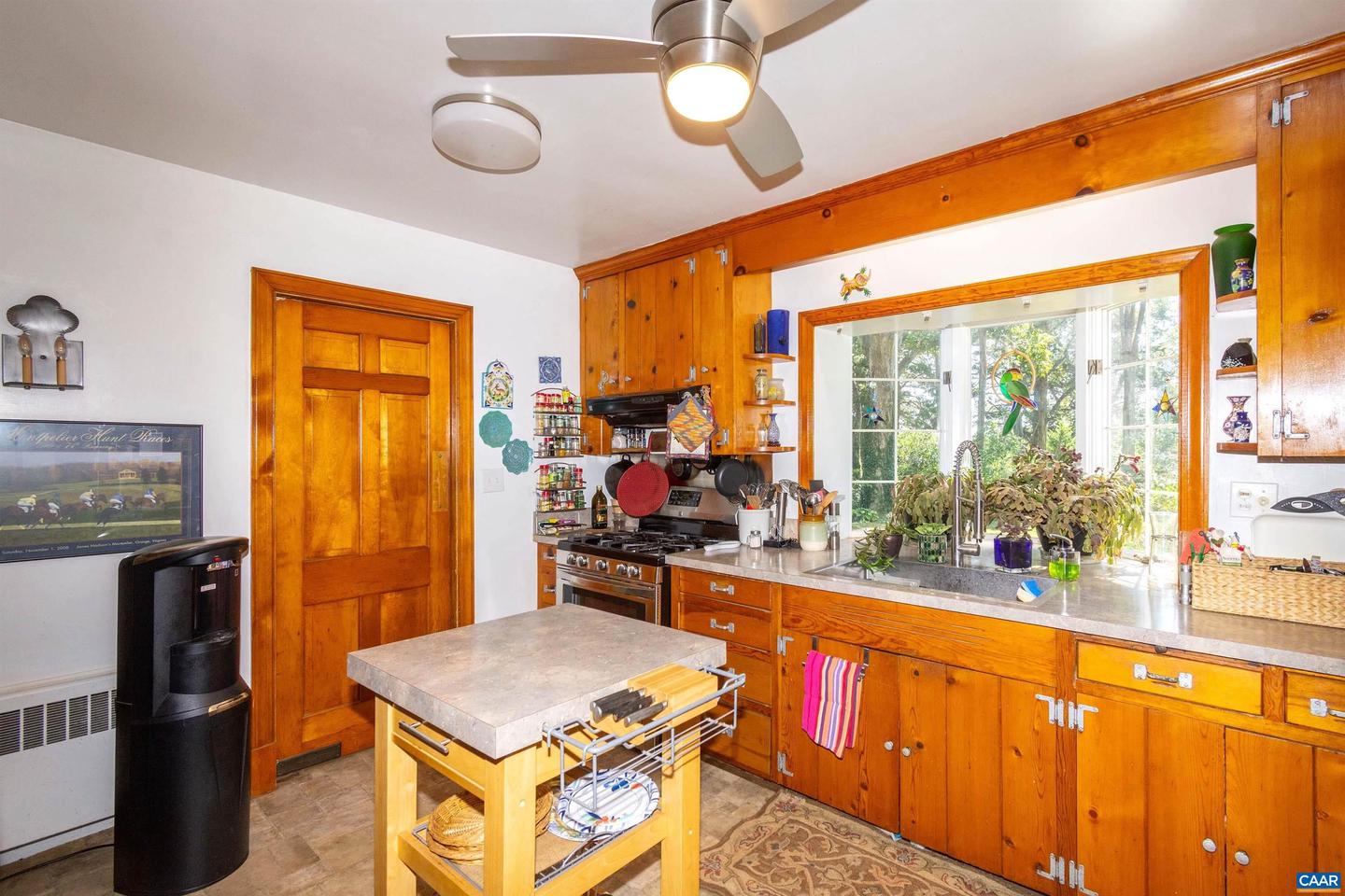 358 MAIN ST E 10 1/2 ST, ORANGE, Virginia 22960, 4 Bedrooms Bedrooms, ,3 BathroomsBathrooms,Residential,For sale,358 MAIN ST E 10 1/2 ST,668385 MLS # 668385