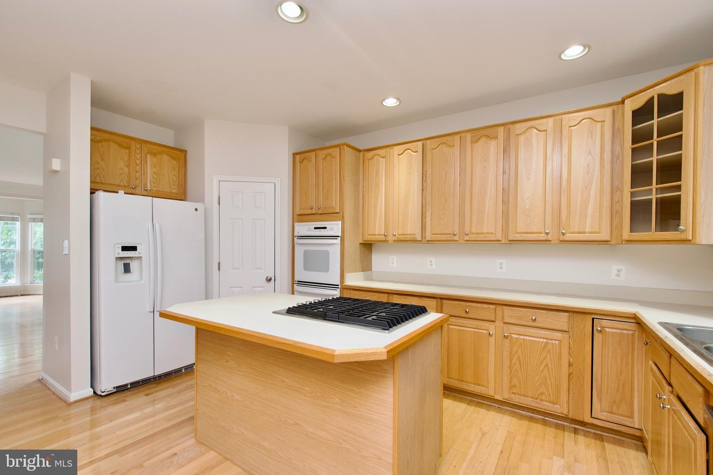 8393 JOVIN CIR, SPRINGFIELD, Virginia 22153, 3 Bedrooms Bedrooms, ,3 BathroomsBathrooms,Residential,For sale,8393 JOVIN CIR,VAFX2264336 MLS # VAFX2264336