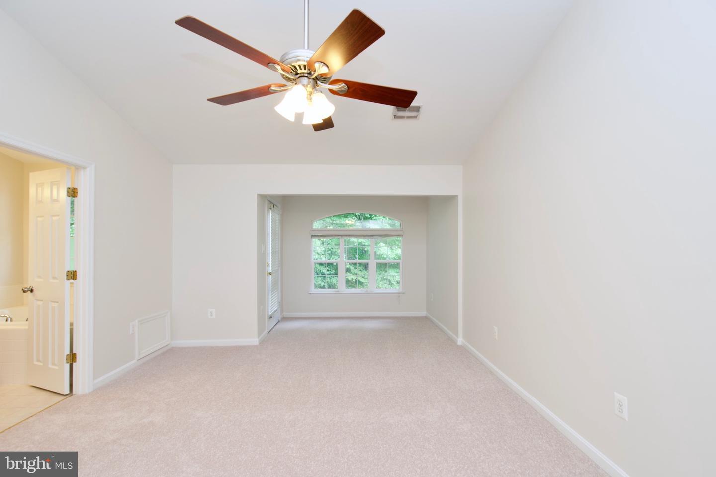 8393 JOVIN CIR, SPRINGFIELD, Virginia 22153, 3 Bedrooms Bedrooms, ,3 BathroomsBathrooms,Residential,For sale,8393 JOVIN CIR,VAFX2264336 MLS # VAFX2264336