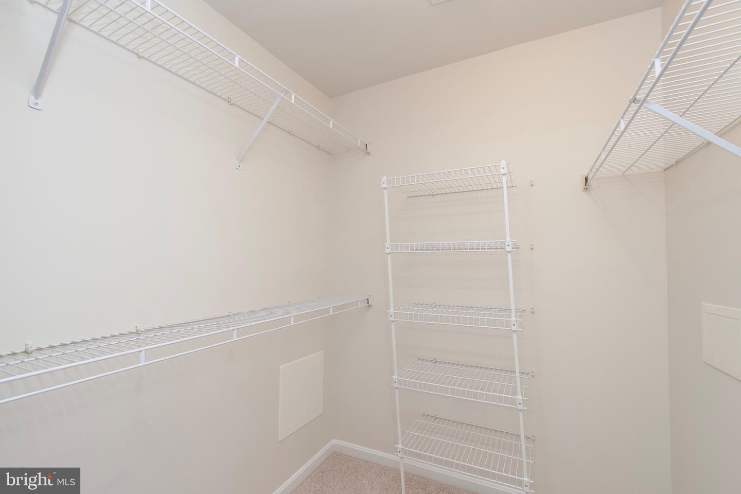 8393 JOVIN CIR, SPRINGFIELD, Virginia 22153, 3 Bedrooms Bedrooms, ,3 BathroomsBathrooms,Residential,For sale,8393 JOVIN CIR,VAFX2264336 MLS # VAFX2264336