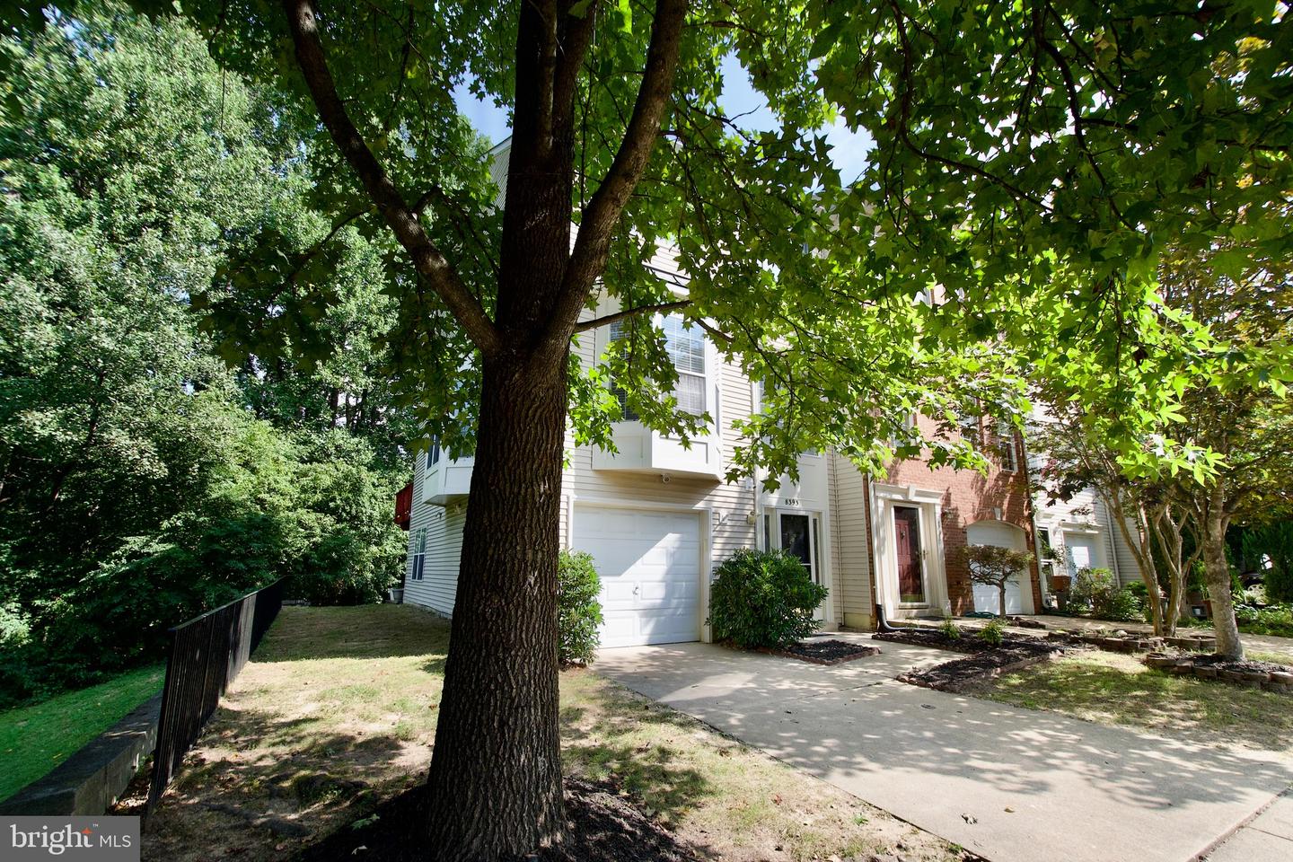 8393 JOVIN CIR, SPRINGFIELD, Virginia 22153, 3 Bedrooms Bedrooms, ,3 BathroomsBathrooms,Residential,For sale,8393 JOVIN CIR,VAFX2264336 MLS # VAFX2264336