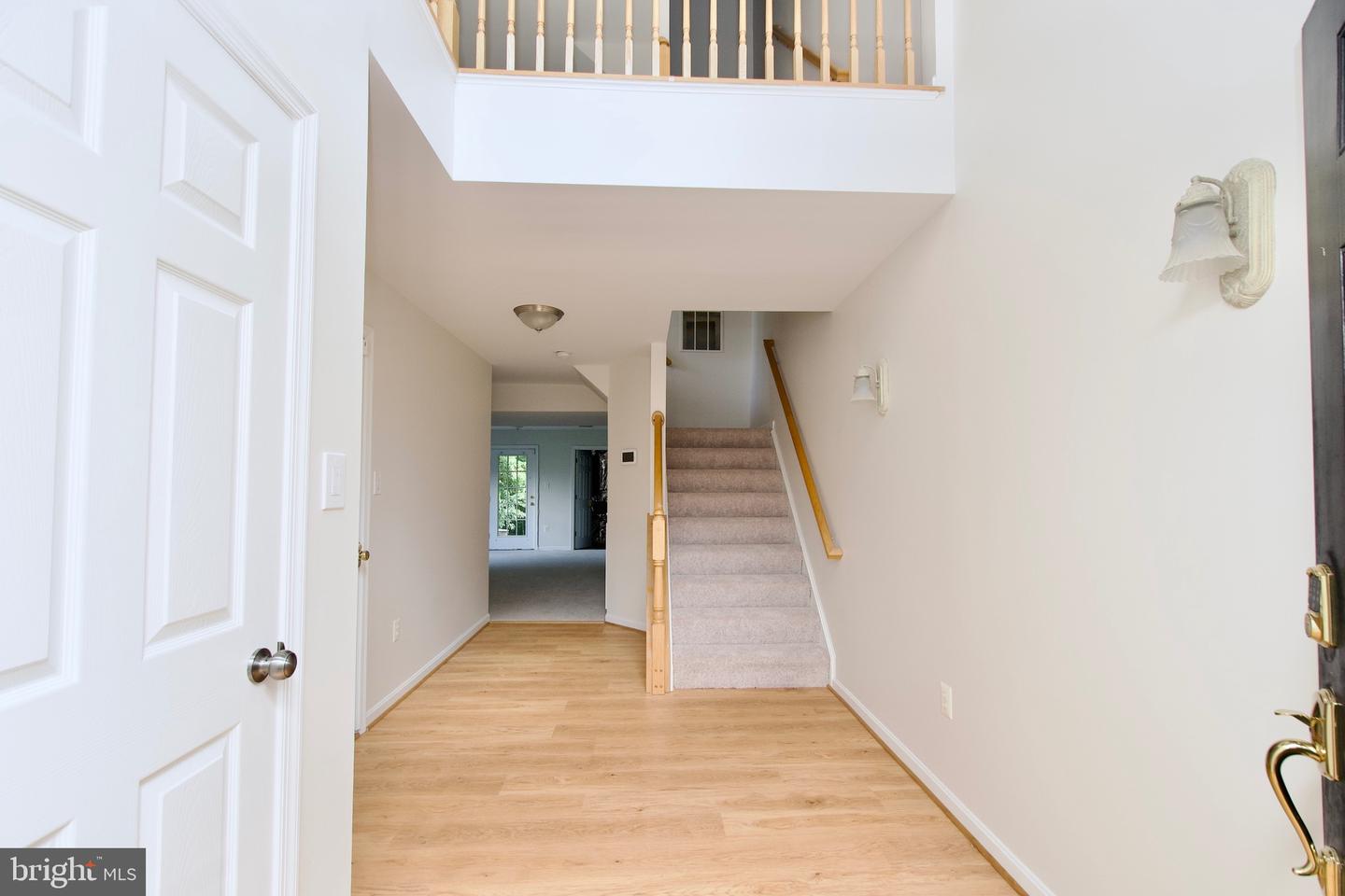 8393 JOVIN CIR, SPRINGFIELD, Virginia 22153, 3 Bedrooms Bedrooms, ,3 BathroomsBathrooms,Residential,For sale,8393 JOVIN CIR,VAFX2264336 MLS # VAFX2264336