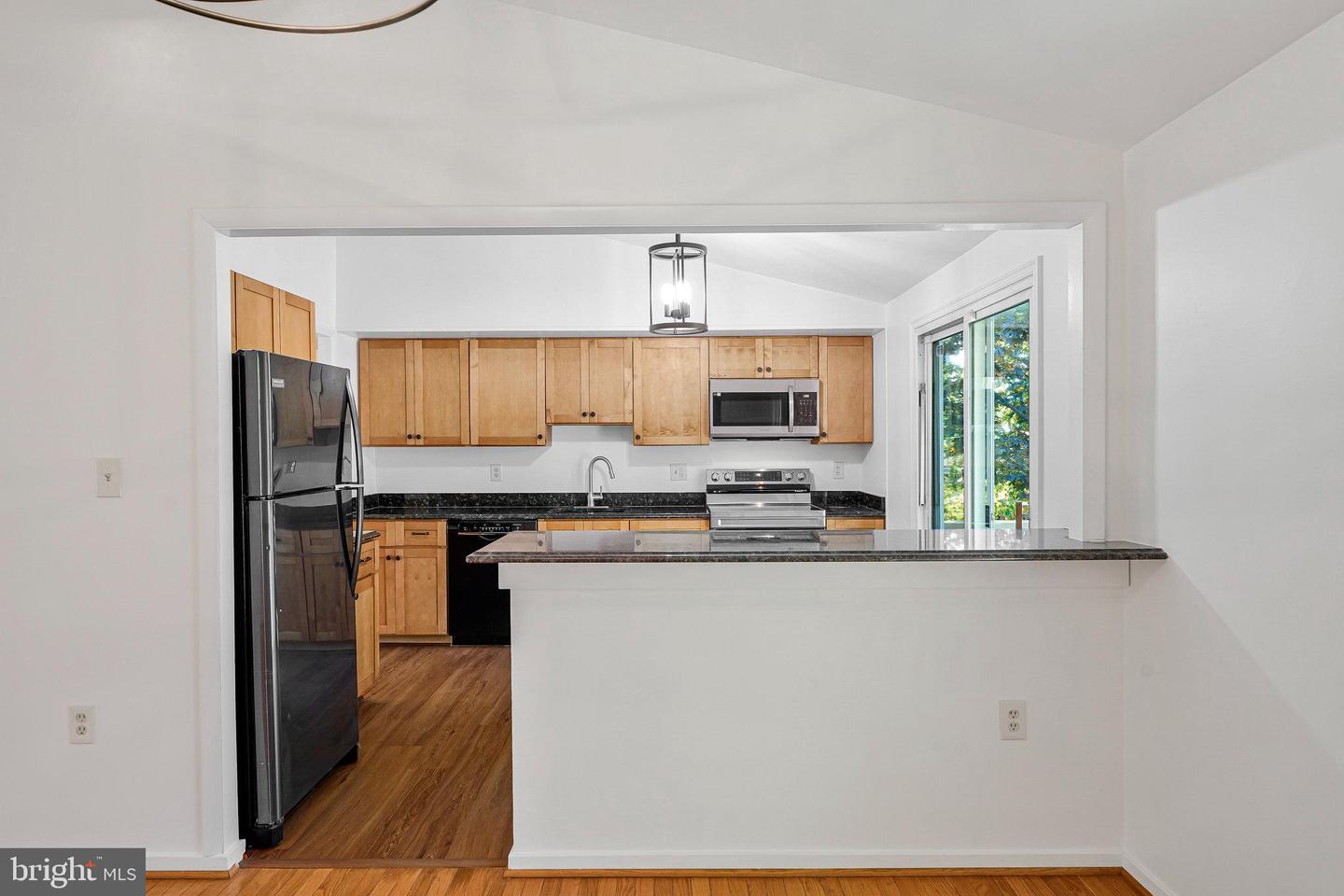 1257 MAGNOLIA LN, HERNDON, Virginia 20170, 4 Bedrooms Bedrooms, ,2 BathroomsBathrooms,Residential,For sale,1257 MAGNOLIA LN,VAFX2264702 MLS # VAFX2264702