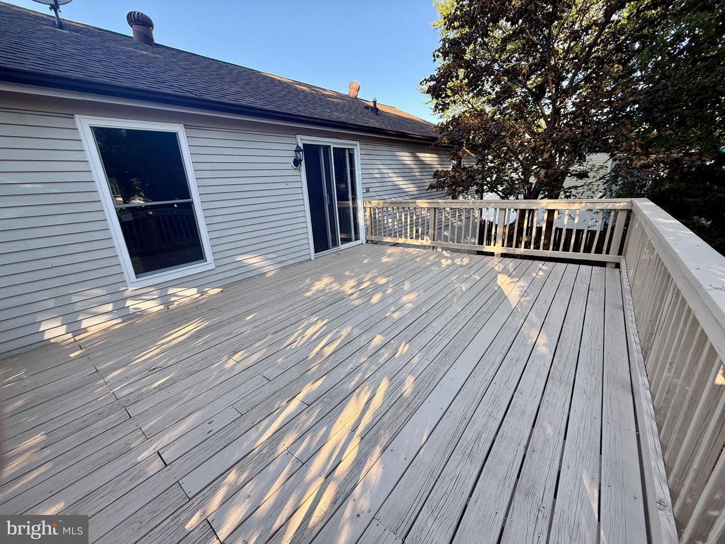 1257 MAGNOLIA LN, HERNDON, Virginia 20170, 4 Bedrooms Bedrooms, ,2 BathroomsBathrooms,Residential,For sale,1257 MAGNOLIA LN,VAFX2264702 MLS # VAFX2264702