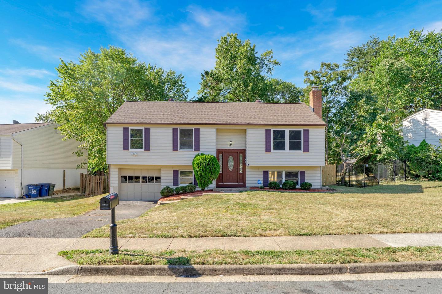 1257 MAGNOLIA LN, HERNDON, Virginia 20170, 4 Bedrooms Bedrooms, ,2 BathroomsBathrooms,Residential,For sale,1257 MAGNOLIA LN,VAFX2264702 MLS # VAFX2264702