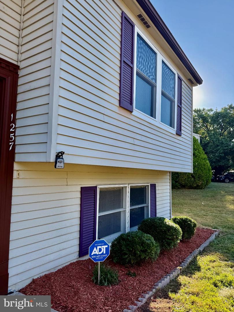 1257 MAGNOLIA LN, HERNDON, Virginia 20170, 4 Bedrooms Bedrooms, ,2 BathroomsBathrooms,Residential,For sale,1257 MAGNOLIA LN,VAFX2264702 MLS # VAFX2264702