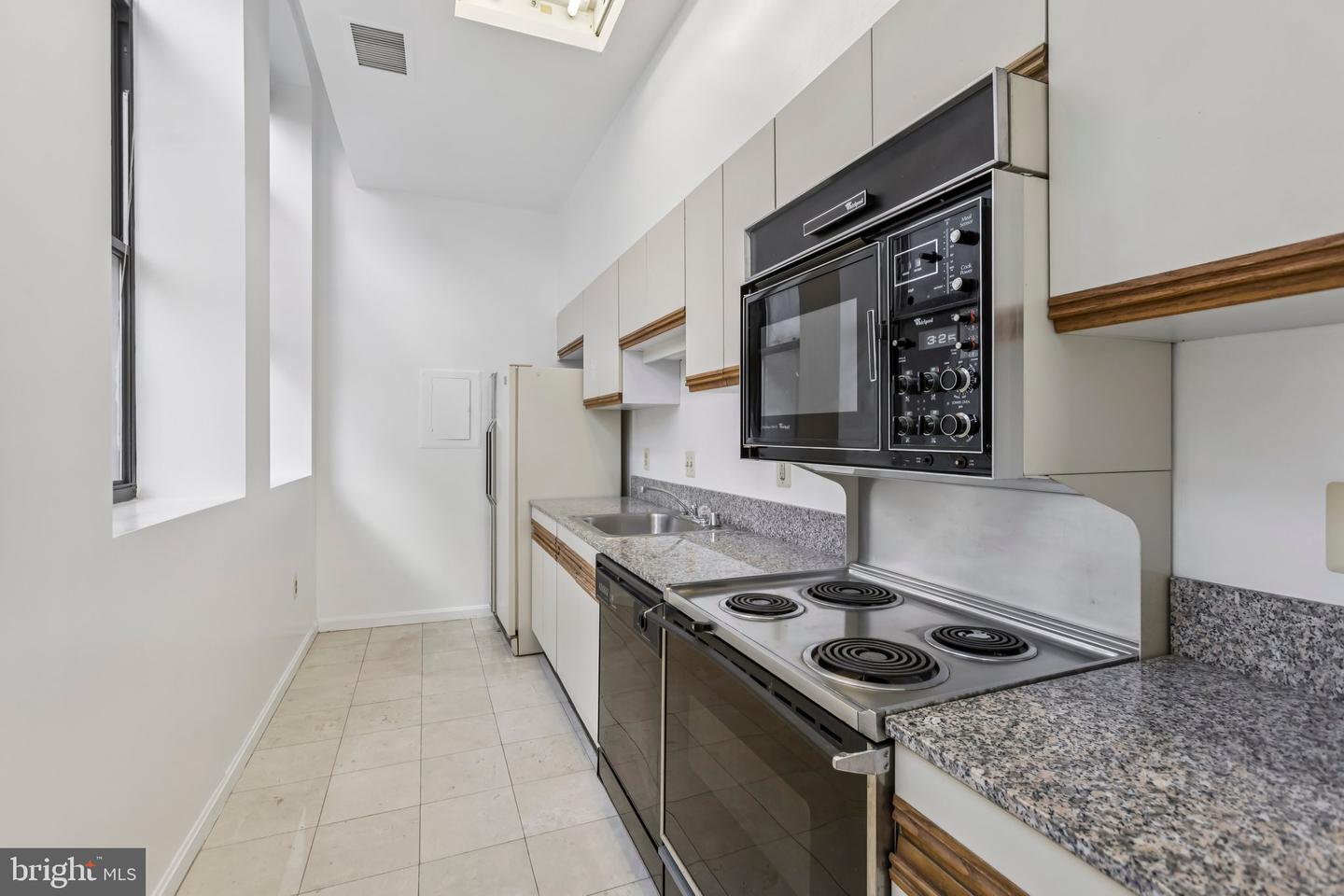 3299 K ST NW #304, WASHINGTON, District Of Columbia 20007, 1 Bedroom Bedrooms, ,1 BathroomBathrooms,Residential,For sale,3299 K ST NW #304,DCDC2220546 MLS # DCDC2220546