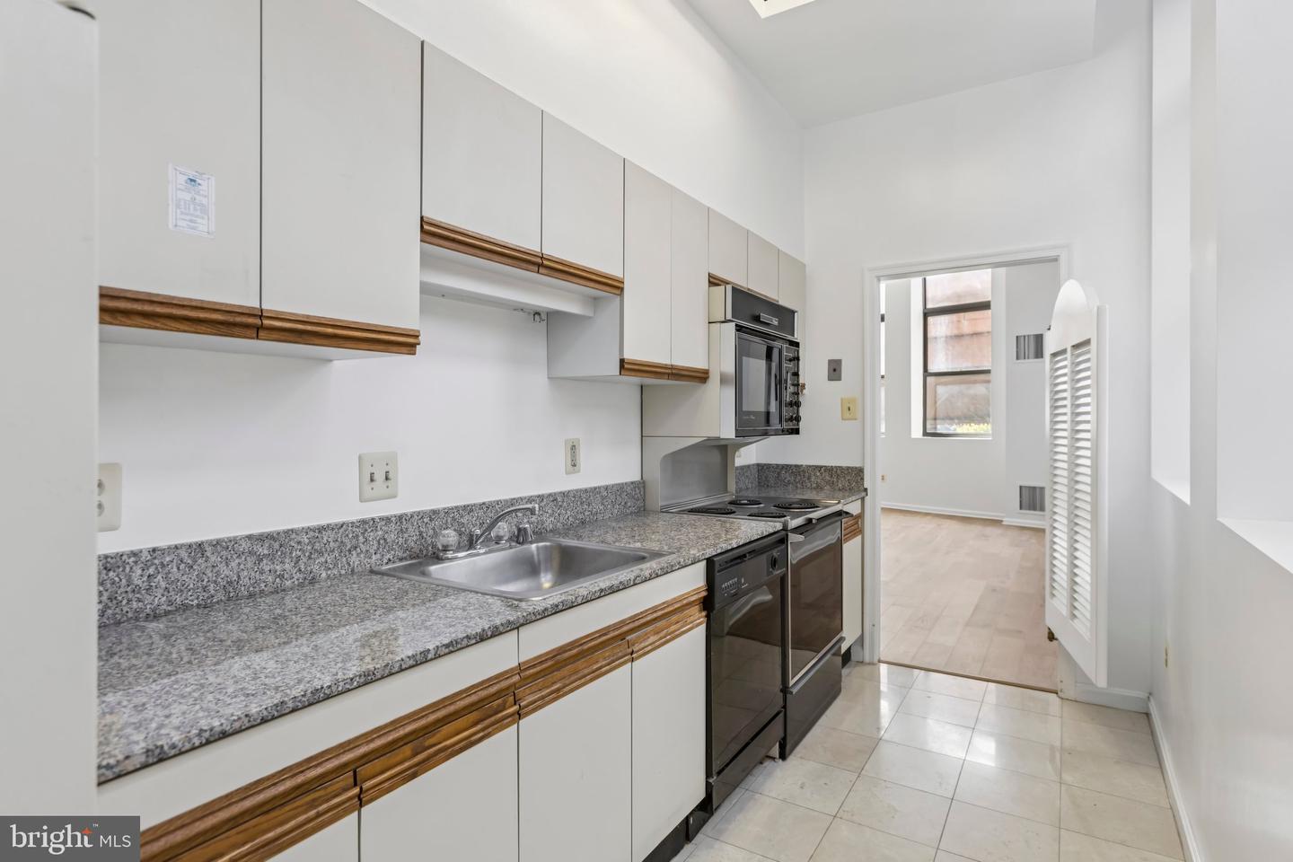 3299 K ST NW #304, WASHINGTON, District Of Columbia 20007, 1 Bedroom Bedrooms, ,1 BathroomBathrooms,Residential,For sale,3299 K ST NW #304,DCDC2220546 MLS # DCDC2220546