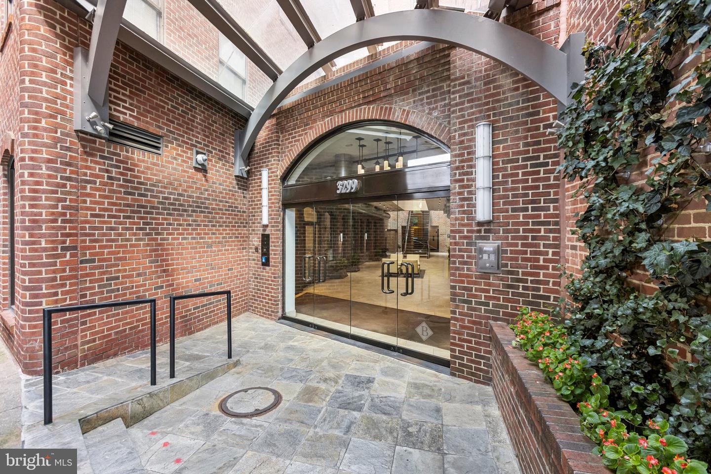 3299 K ST NW #304, WASHINGTON, District Of Columbia 20007, 1 Bedroom Bedrooms, ,1 BathroomBathrooms,Residential,For sale,3299 K ST NW #304,DCDC2220546 MLS # DCDC2220546