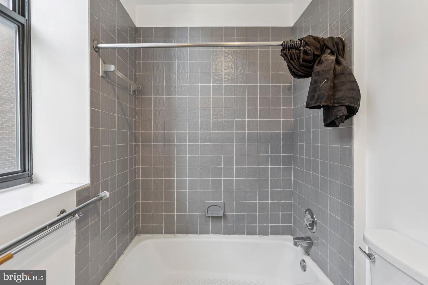 3299 K ST NW #304, WASHINGTON, District Of Columbia 20007, 1 Bedroom Bedrooms, ,1 BathroomBathrooms,Residential,For sale,3299 K ST NW #304,DCDC2220546 MLS # DCDC2220546