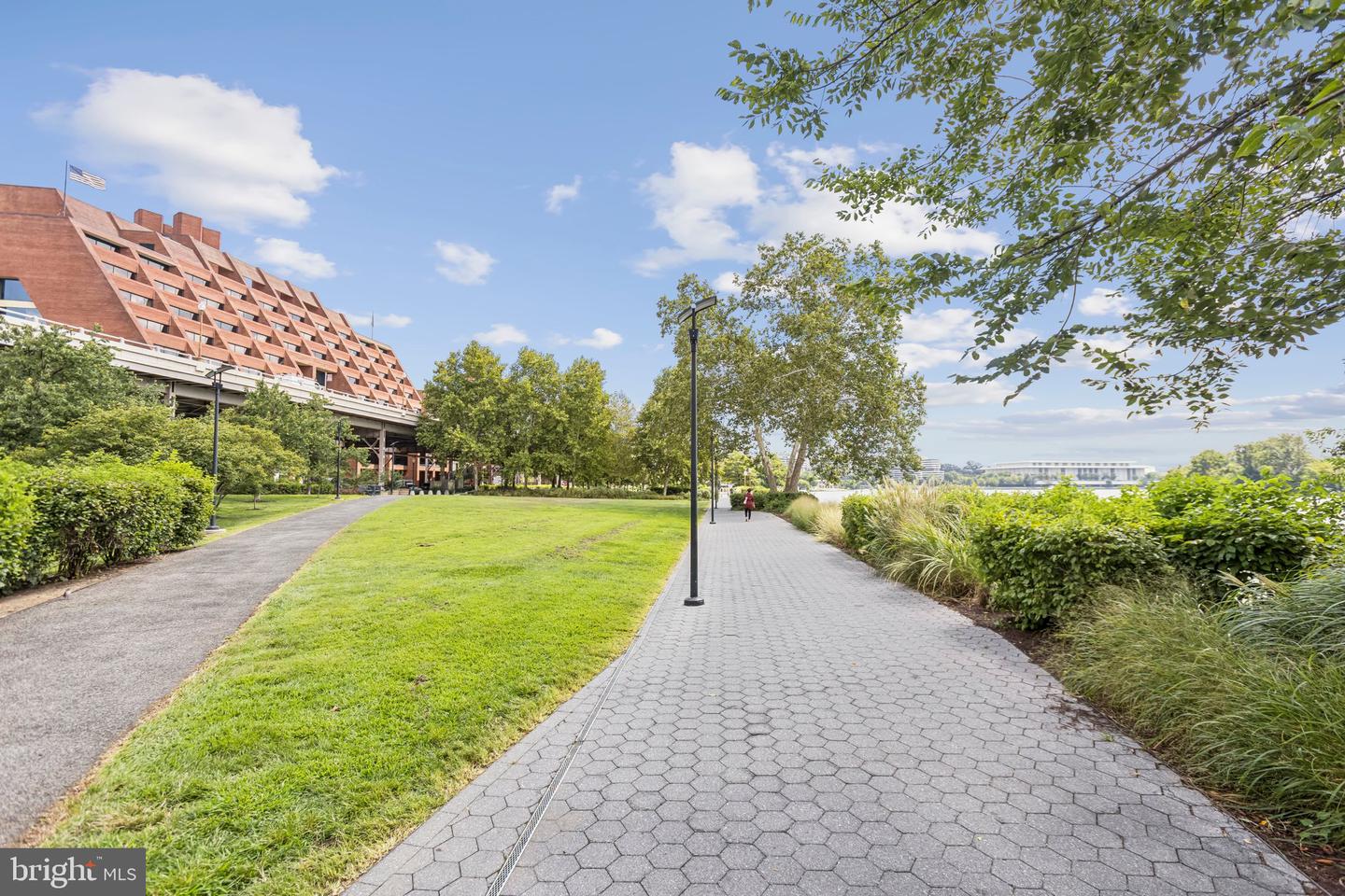 3299 K ST NW #304, WASHINGTON, District Of Columbia 20007, 1 Bedroom Bedrooms, ,1 BathroomBathrooms,Residential,For sale,3299 K ST NW #304,DCDC2220546 MLS # DCDC2220546