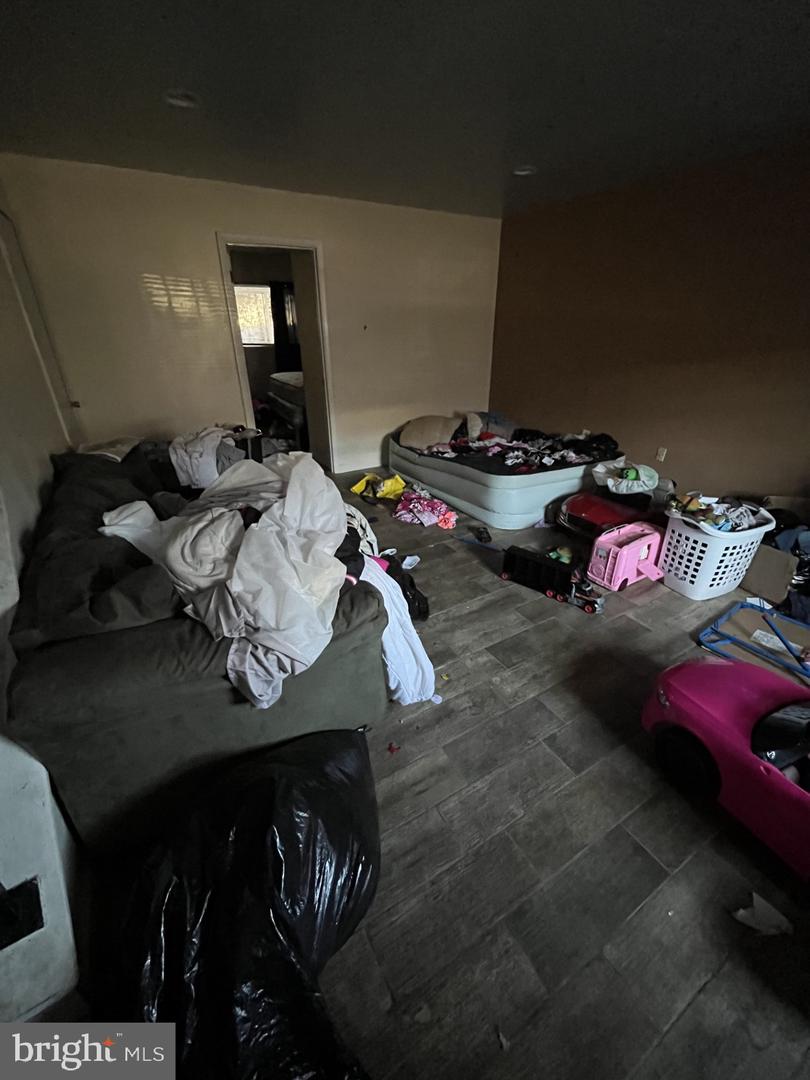 4613 6TH ST SE, WASHINGTON, District Of Columbia 20032, 4 Bedrooms Bedrooms, ,1 BathroomBathrooms,Residential,For sale,4613 6TH ST SE,DCDC2220608 MLS # DCDC2220608