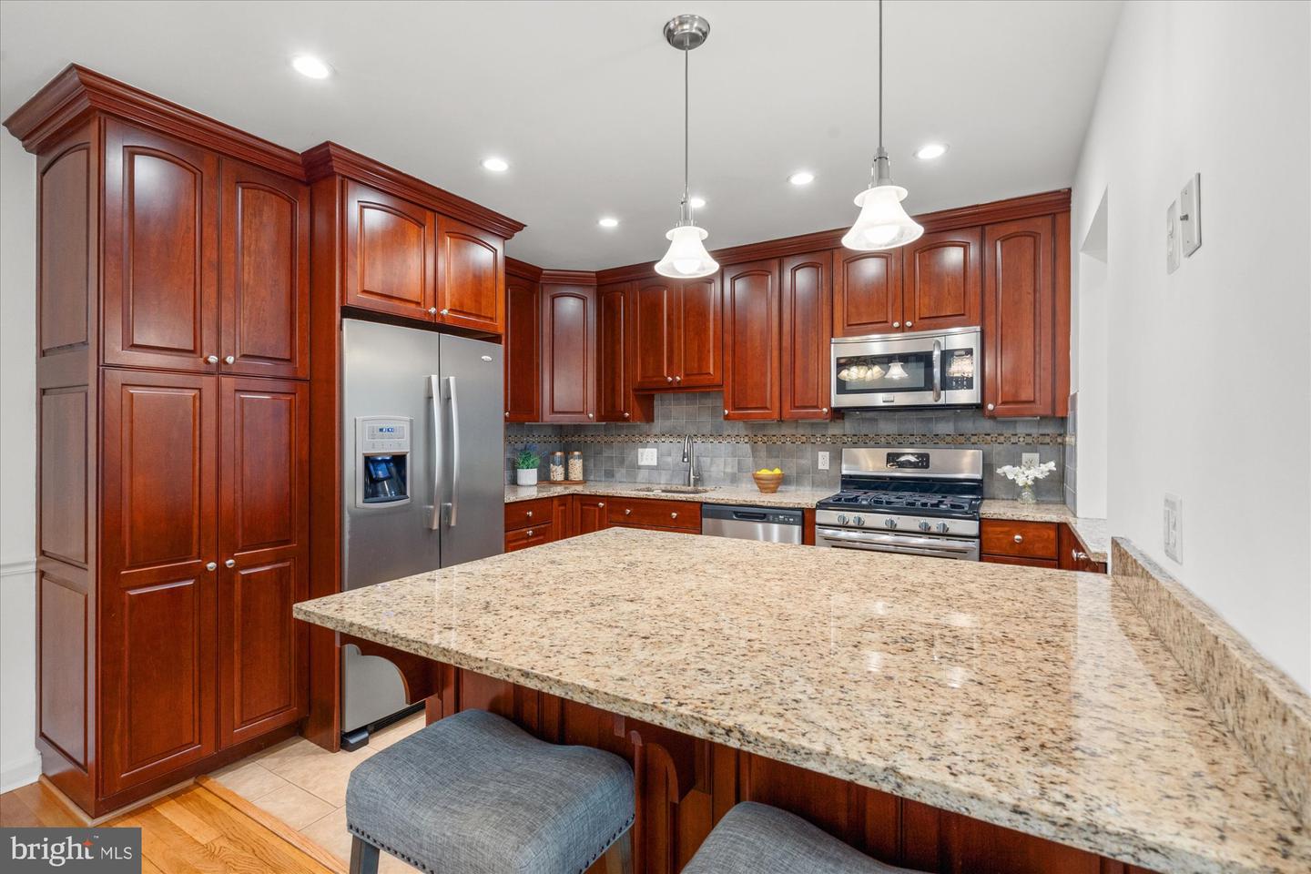 8408 CONOVER PL, ALEXANDRIA, Virginia 22308, 5 Bedrooms Bedrooms, ,2 BathroomsBathrooms,Residential,For sale,8408 CONOVER PL,VAFX2265230 MLS # VAFX2265230