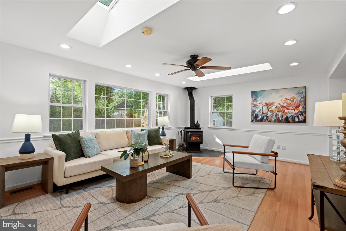 8408 CONOVER PL, ALEXANDRIA, Virginia 22308, 5 Bedrooms Bedrooms, ,2 BathroomsBathrooms,Residential,For sale,8408 CONOVER PL,VAFX2265230 MLS # VAFX2265230