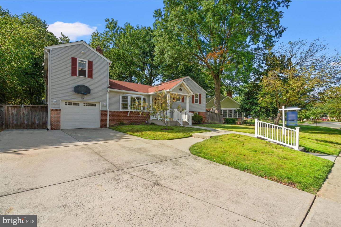 8408 CONOVER PL, ALEXANDRIA, Virginia 22308, 5 Bedrooms Bedrooms, ,2 BathroomsBathrooms,Residential,For sale,8408 CONOVER PL,VAFX2265230 MLS # VAFX2265230