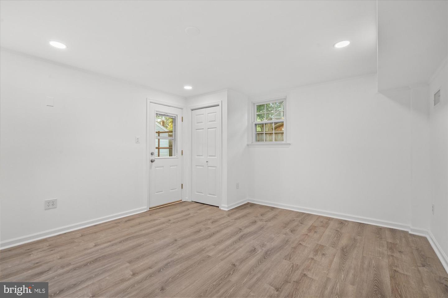 8408 CONOVER PL, ALEXANDRIA, Virginia 22308, 5 Bedrooms Bedrooms, ,2 BathroomsBathrooms,Residential,For sale,8408 CONOVER PL,VAFX2265230 MLS # VAFX2265230