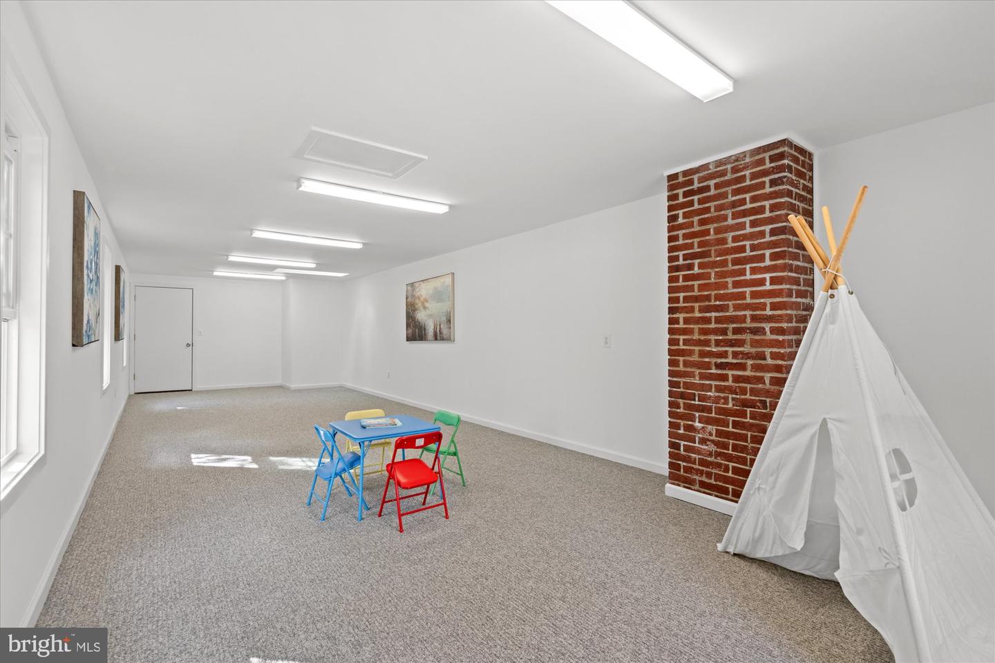 8408 CONOVER PL, ALEXANDRIA, Virginia 22308, 5 Bedrooms Bedrooms, ,2 BathroomsBathrooms,Residential,For sale,8408 CONOVER PL,VAFX2265230 MLS # VAFX2265230
