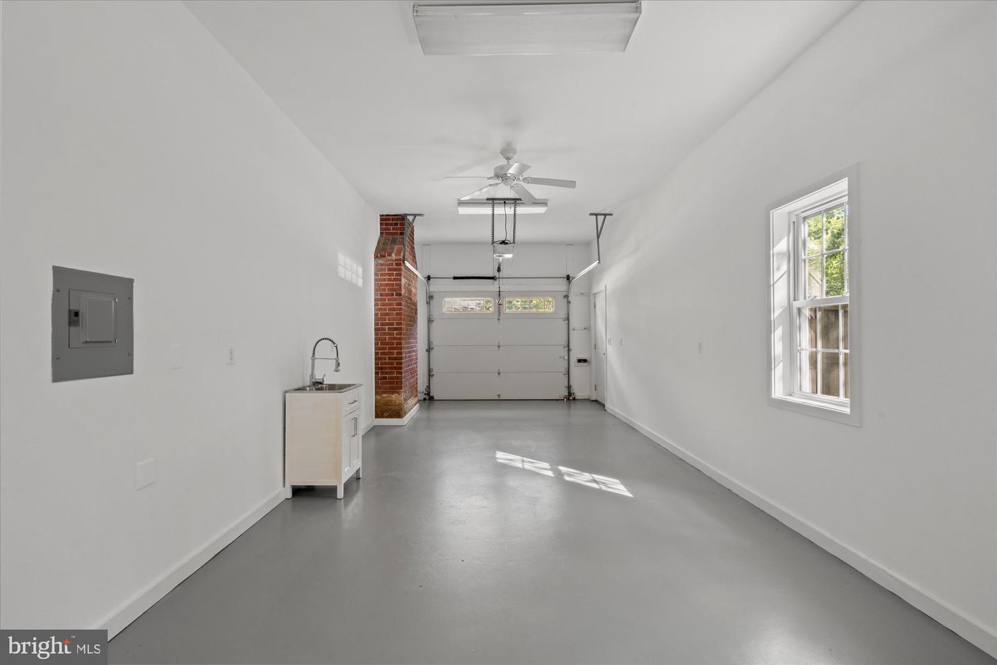 8408 CONOVER PL, ALEXANDRIA, Virginia 22308, 5 Bedrooms Bedrooms, ,2 BathroomsBathrooms,Residential,For sale,8408 CONOVER PL,VAFX2265230 MLS # VAFX2265230