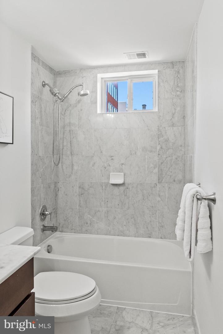 1461 GIRARD ST NW #201, WASHINGTON, District Of Columbia 20009, 2 Bedrooms Bedrooms, 3 Rooms Rooms,1 BathroomBathrooms,Residential,For sale,1461 GIRARD ST NW #201,DCDC2220994 MLS # DCDC2220994 1461 GIRARD ST NW #201, WASHINGTON, District Of Columbia 20009, 2 Bedrooms Bedrooms, 3 Rooms Rooms,1 BathroomBathrooms,Residential,For sale,1461 GIRARD ST NW #201,DCDC2220994 MLS # DCDC2220994