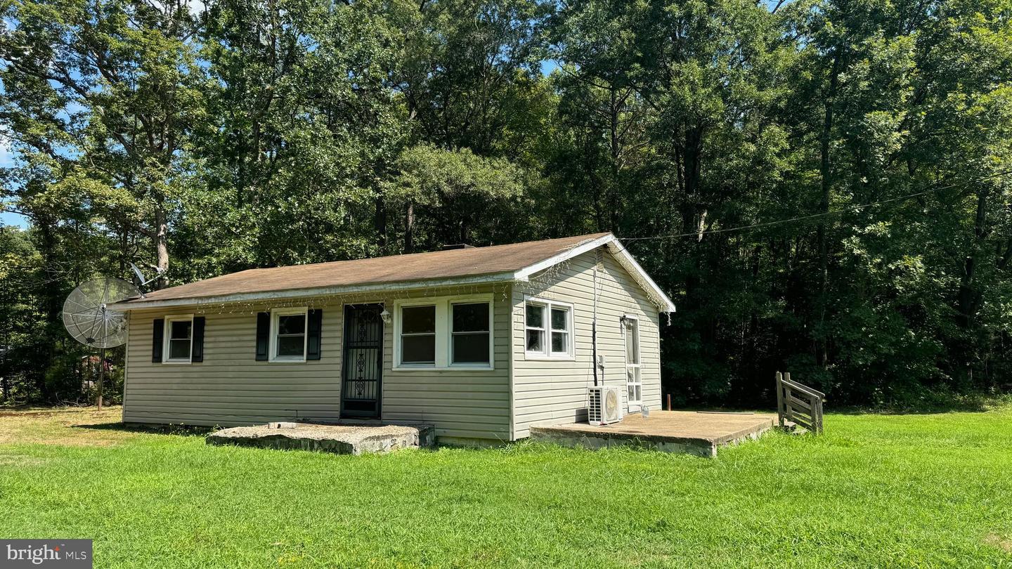 14405 MILLBANK RD, KING GEORGE, Virginia 22485, 5 Bedrooms Bedrooms, ,2 BathroomsBathrooms,Residential,For sale,14405 MILLBANK RD,VAKG2006976 MLS # VAKG2006976