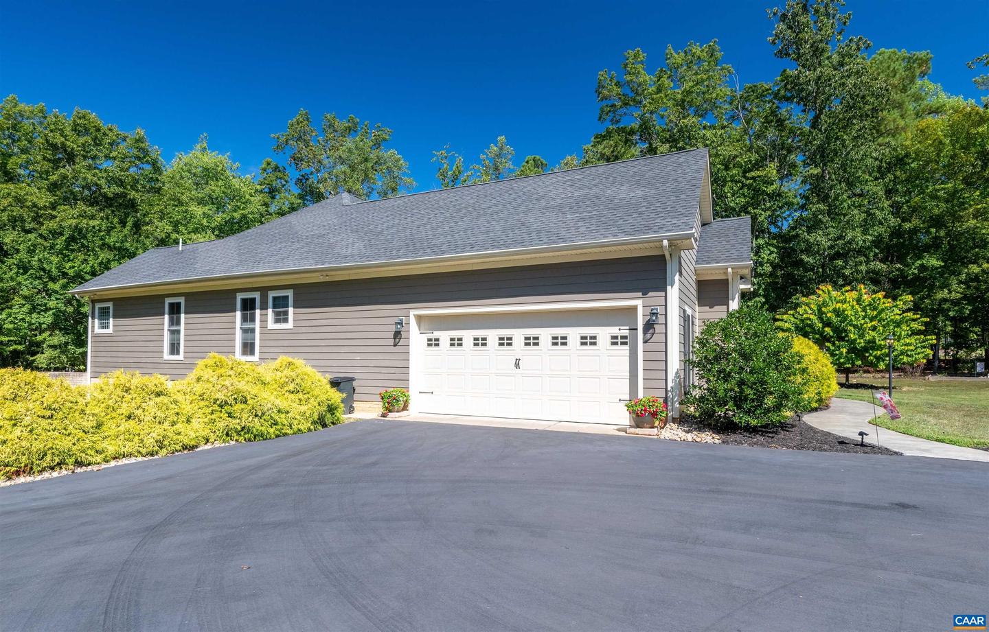 184 WALNUT VIEW DR, TROY, Virginia 22974, 3 Bedrooms Bedrooms, ,2 BathroomsBathrooms,Residential,For sale,184 WALNUT VIEW DR,668729 MLS # 668729