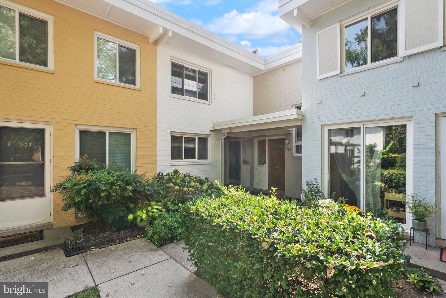 749 3RD ST SW #401, WASHINGTON, District Of Columbia 20024, 3 Bedrooms Bedrooms, ,2 BathroomsBathrooms,Residential,For sale,749 3RD ST SW #401,DCDC2221144 MLS # DCDC2221144
