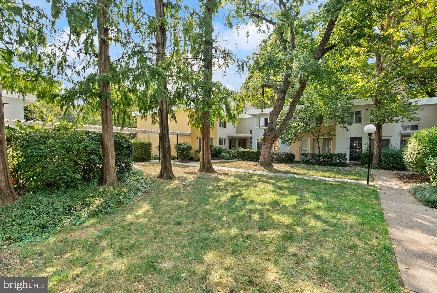 749 3RD ST SW #401, WASHINGTON, District Of Columbia 20024, 3 Bedrooms Bedrooms, ,2 BathroomsBathrooms,Residential,For sale,749 3RD ST SW #401,DCDC2221144 MLS # DCDC2221144