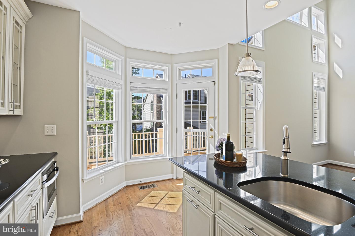 1924 LOGAN MANOR DR, RESTON, Virginia 20190, 3 Bedrooms Bedrooms, ,3 BathroomsBathrooms,Residential,For sale,1924 LOGAN MANOR DR,VAFX2265656 MLS # VAFX2265656