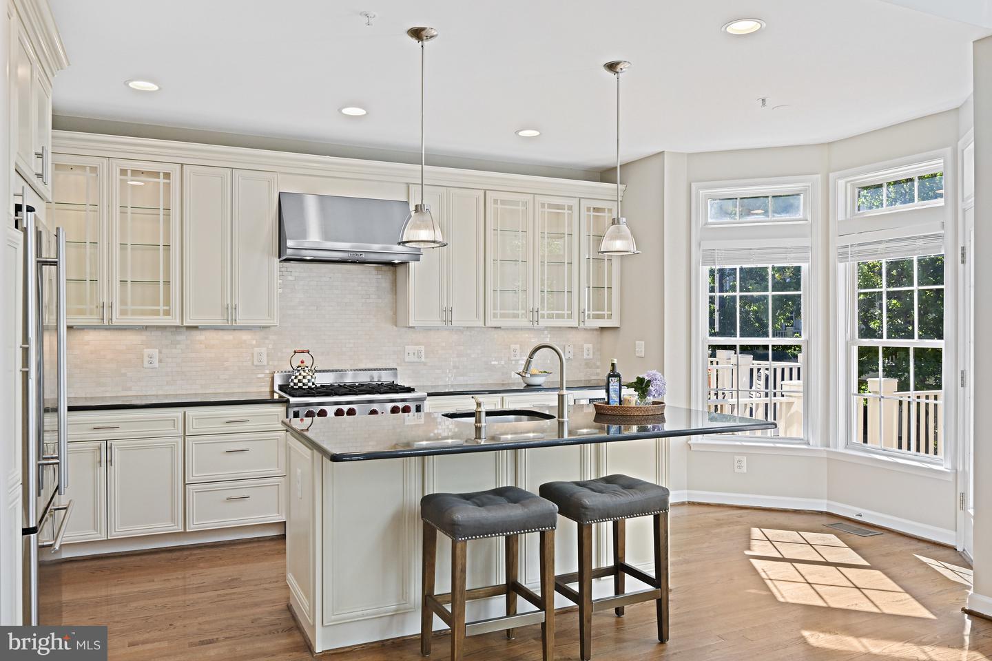 1924 LOGAN MANOR DR, RESTON, Virginia 20190, 3 Bedrooms Bedrooms, ,3 BathroomsBathrooms,Residential,For sale,1924 LOGAN MANOR DR,VAFX2265656 MLS # VAFX2265656