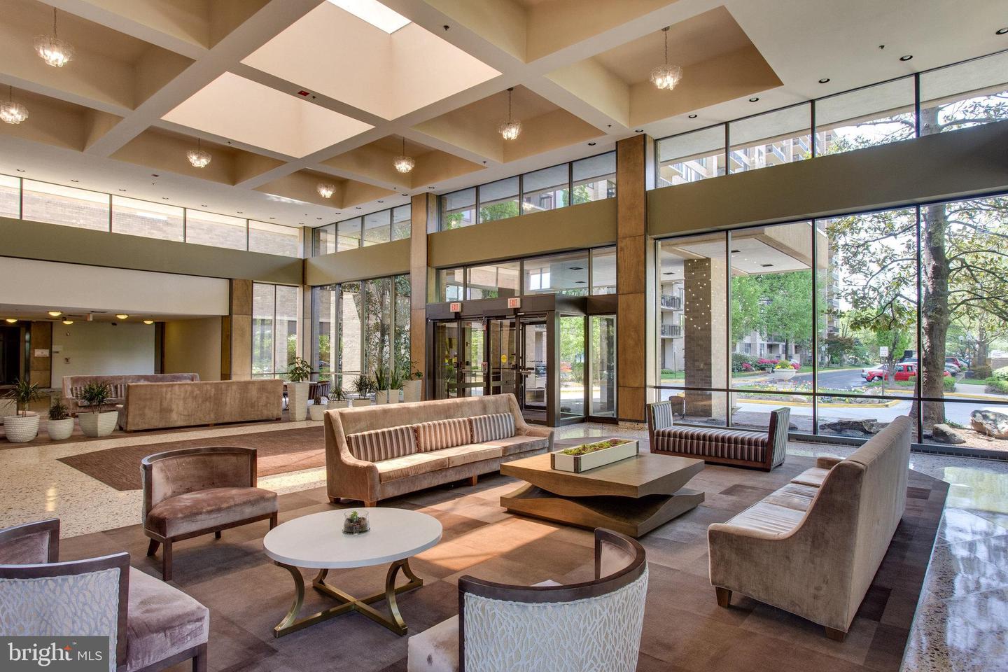 3709 S GEORGE MASON DR #T3E, FALLS CHURCH, Virginia 22041, 2 Bedrooms Bedrooms, ,2 BathroomsBathrooms,Residential,For sale,3709 S GEORGE MASON DR #T3E,VAFX2265788 MLS # VAFX2265788 3709 S GEORGE MASON DR #T3E, FALLS CHURCH, Virginia 22041, 2 Bedrooms Bedrooms, ,2 BathroomsBathrooms,Residential,For sale,3709 S GEORGE MASON DR #T3E,VAFX2265788 MLS # VAFX2265788