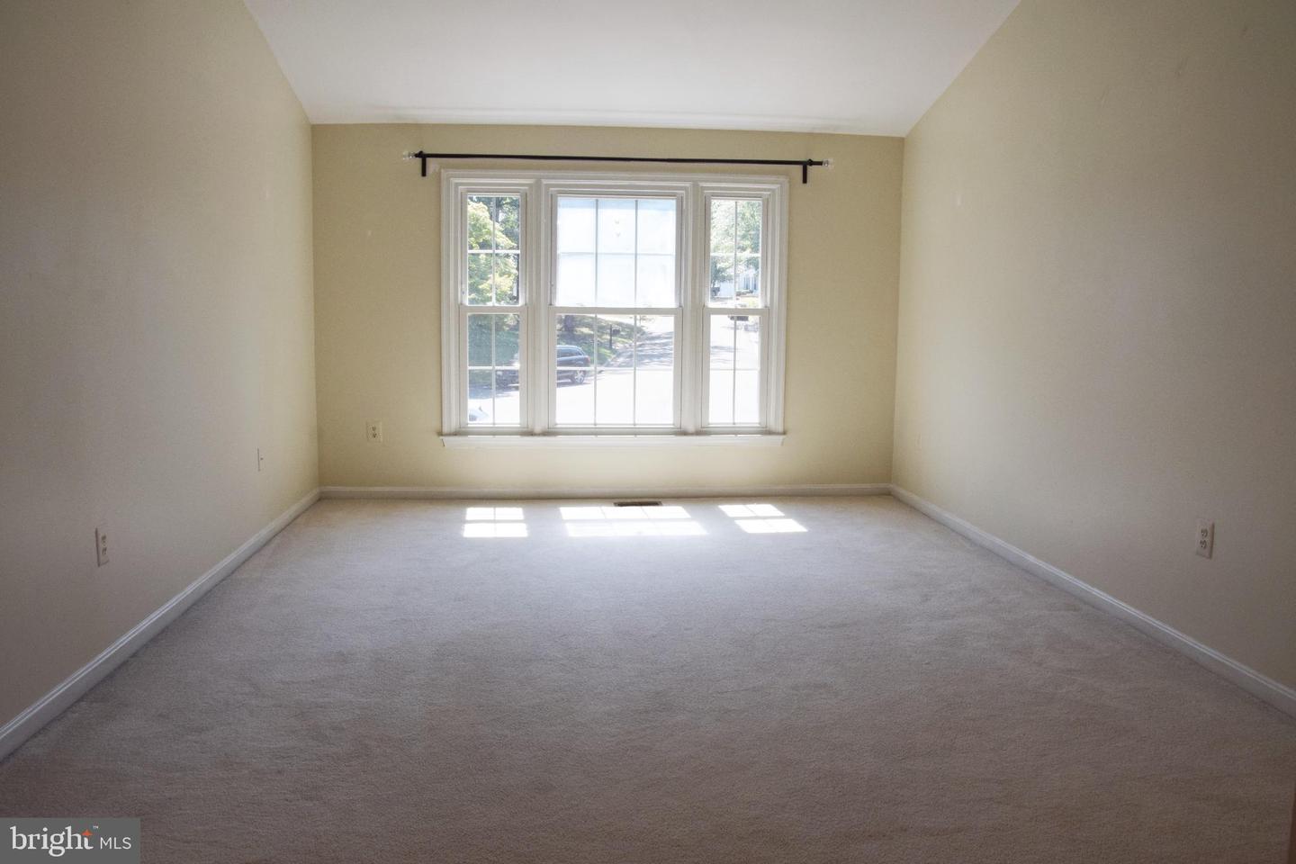 11983 SAN YSIDRO CT, WOODBRIDGE, Virginia 22192, 5 Bedrooms Bedrooms, ,3 BathroomsBathrooms,Residential,For sale,11983 SAN YSIDRO CT,VAPW2103626 MLS # VAPW2103626